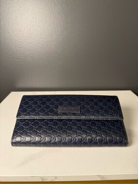 Gucci Navy Embossed Leather Continental Wallet